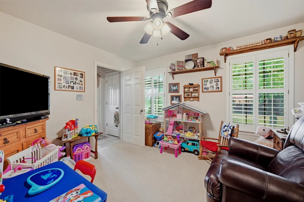 7277 W Line Road Collinsville, TX 76233