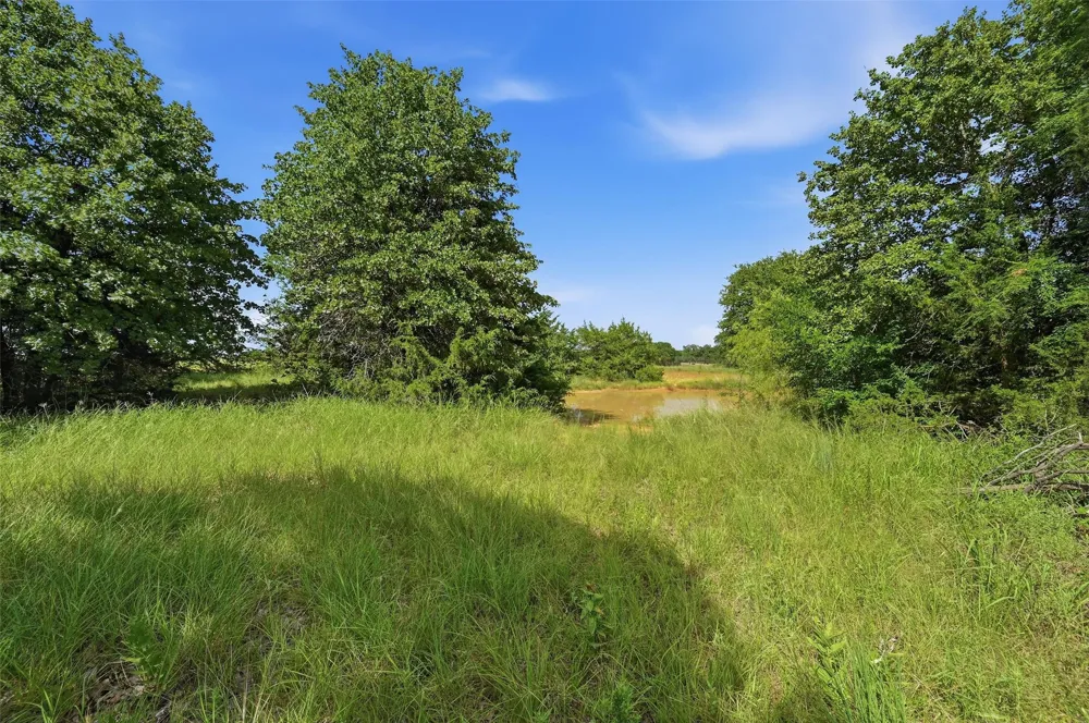 7277 W Line Road Collinsville, TX 76233