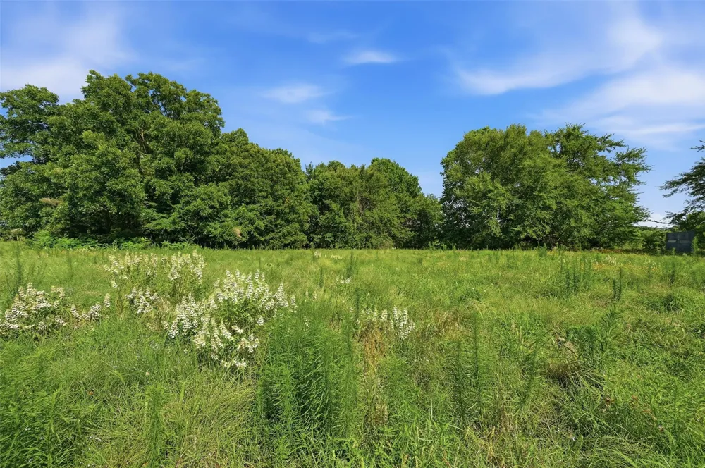7277 W Line Road Collinsville, TX 76233