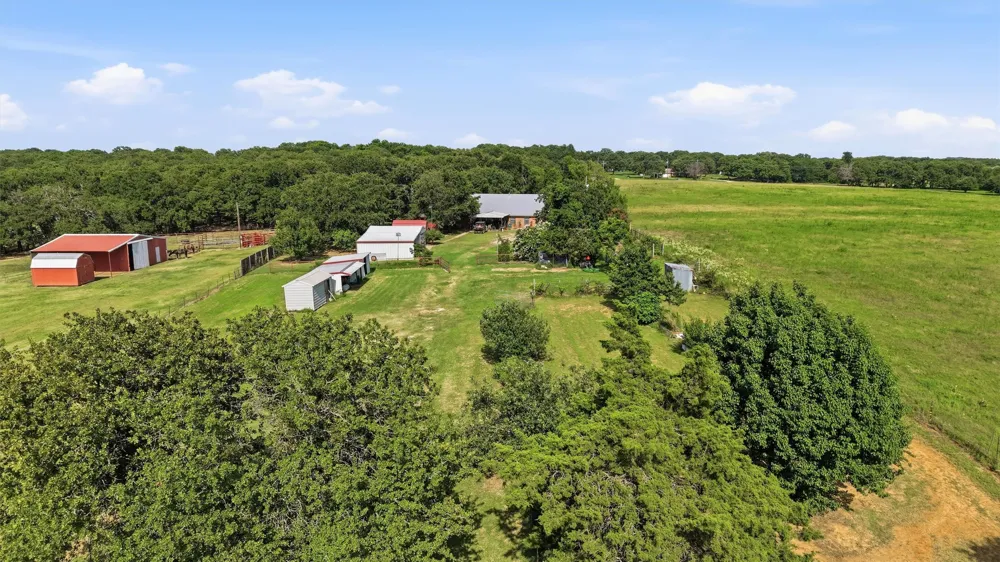 7277 W Line Road Collinsville, TX 76233