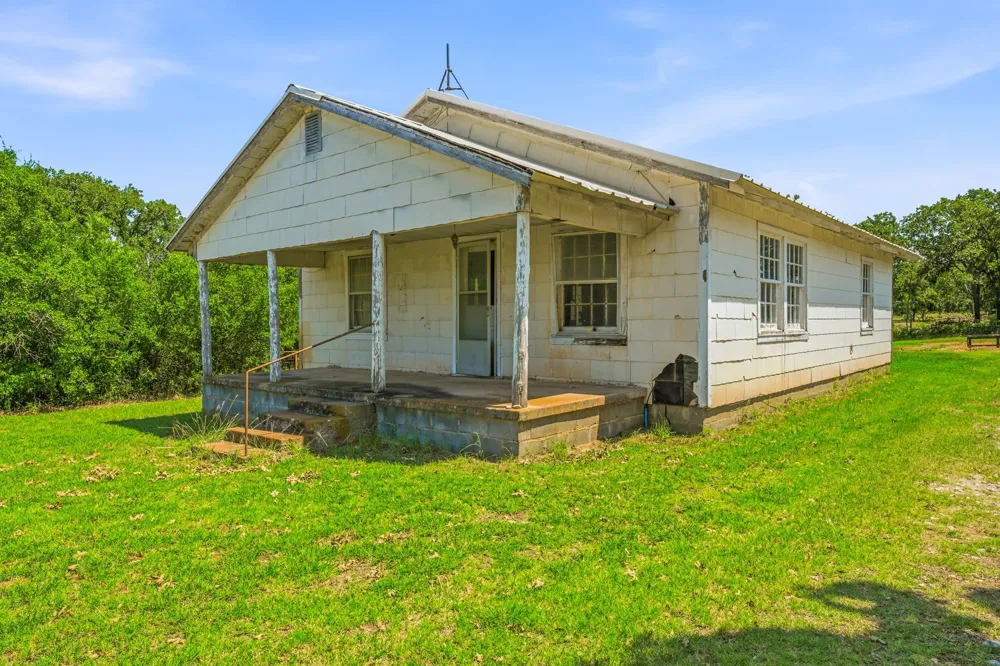 1331 Medlan Chapel Road Graham, TX 76450
