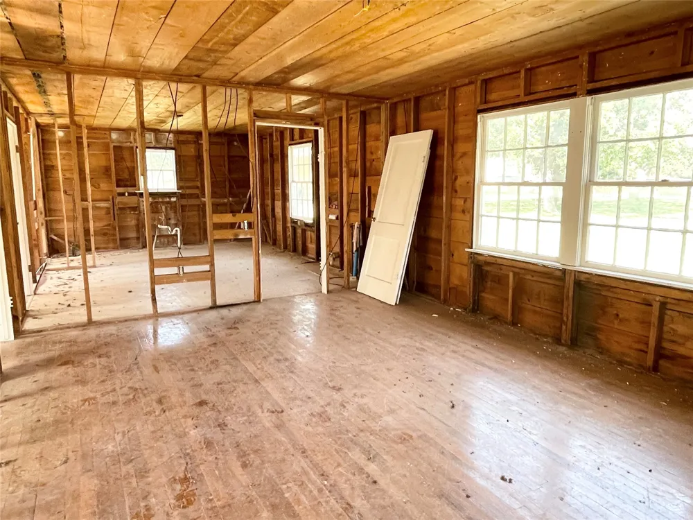 1331 Medlan Chapel Road Graham, TX 76450