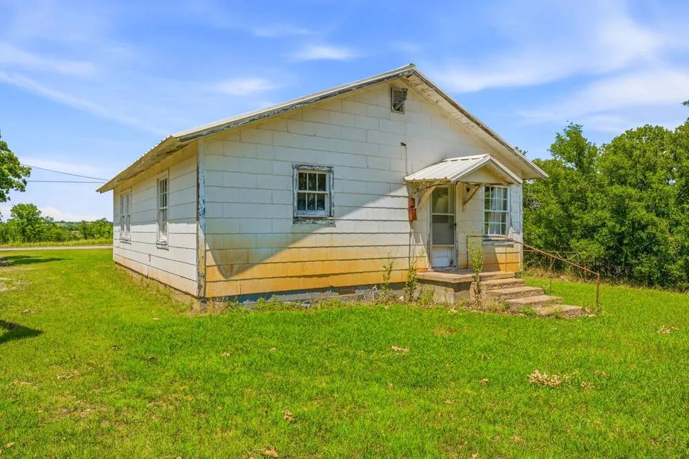 1331 Medlan Chapel Road Graham, TX 76450