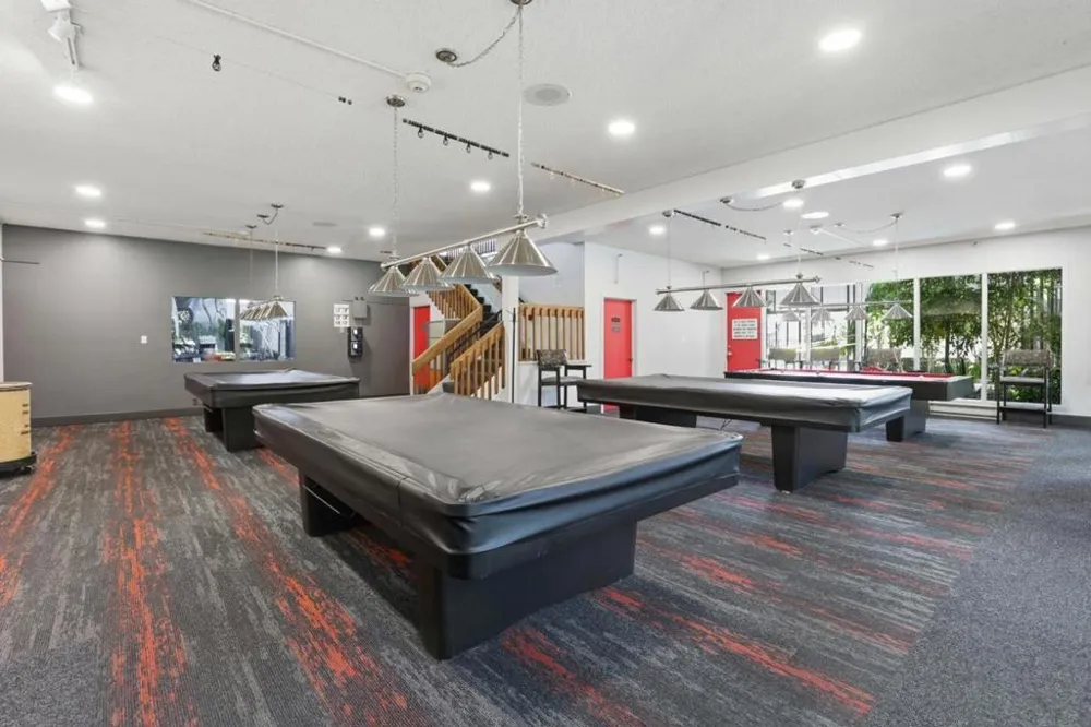 5122 Shelter Creek Lane San Bruno, CA 94066