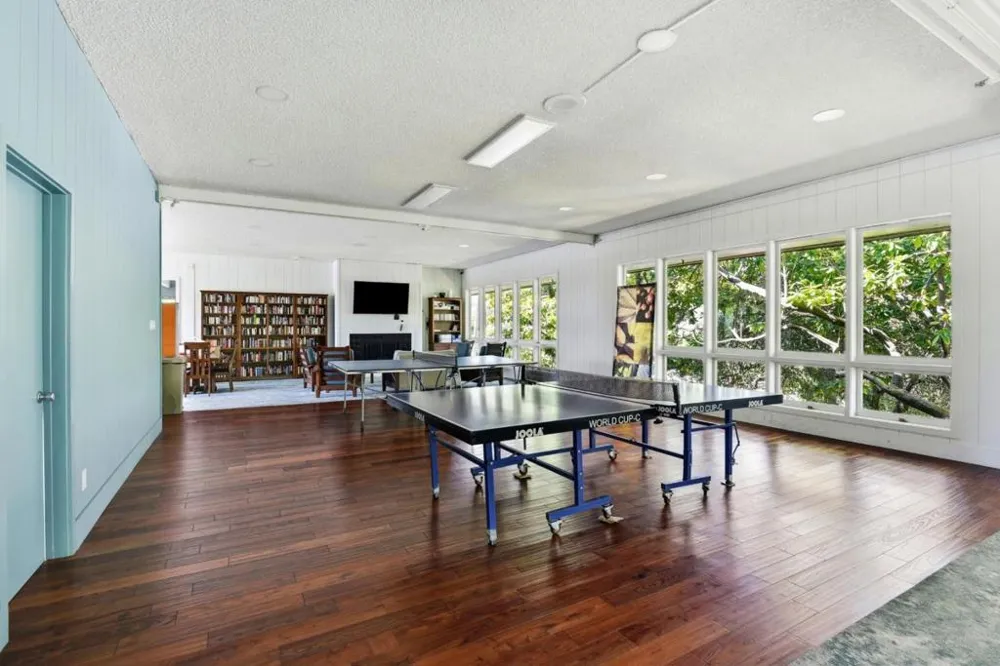 5122 Shelter Creek Lane San Bruno, CA 94066