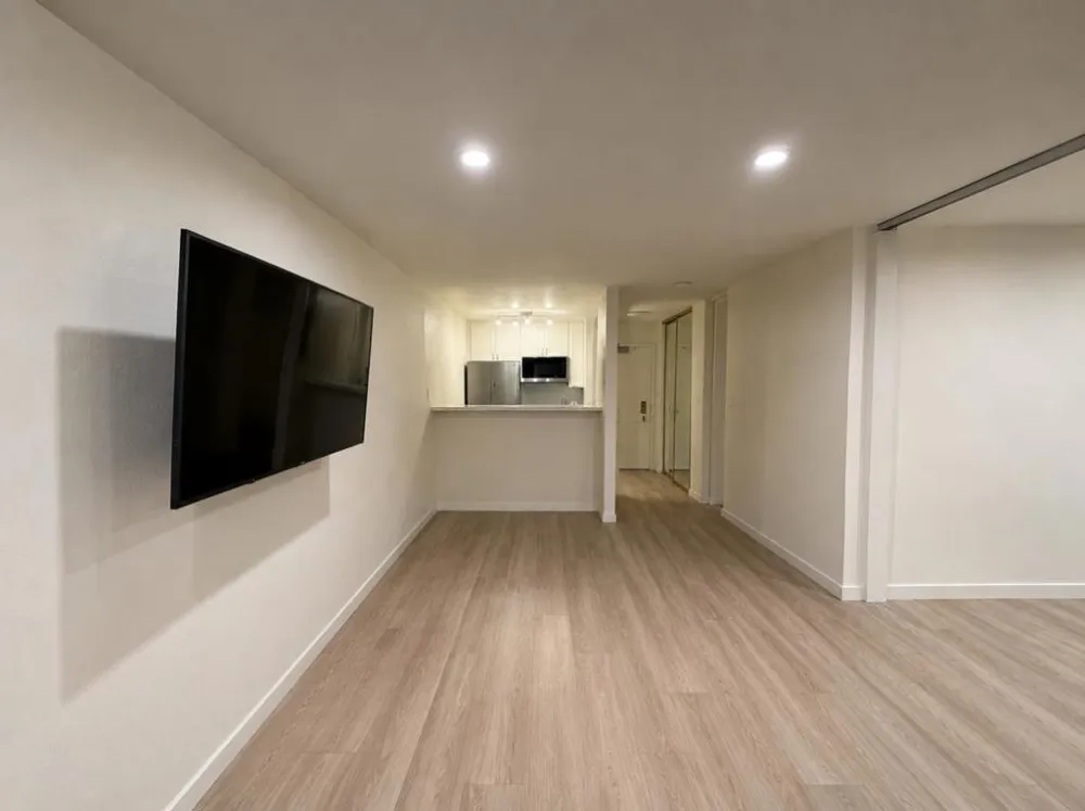 5122 Shelter Creek Lane San Bruno, CA 94066