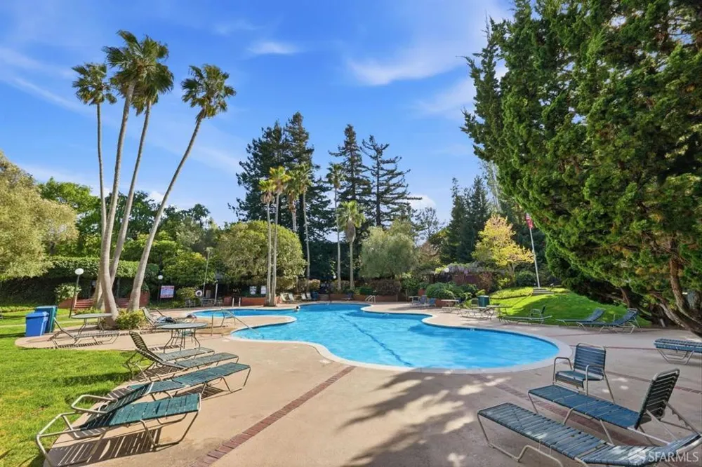 5122 Shelter Creek Lane San Bruno, CA 94066