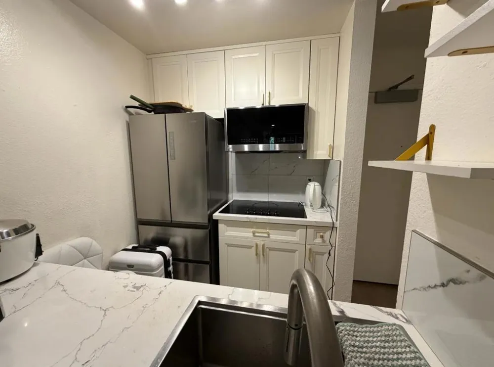 5122 Shelter Creek Lane San Bruno, CA 94066