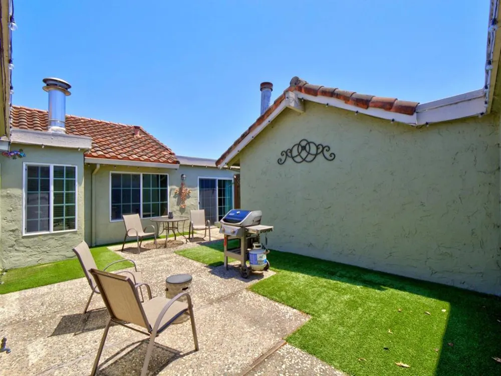262 Crestview Drive Watsonville, CA 95076