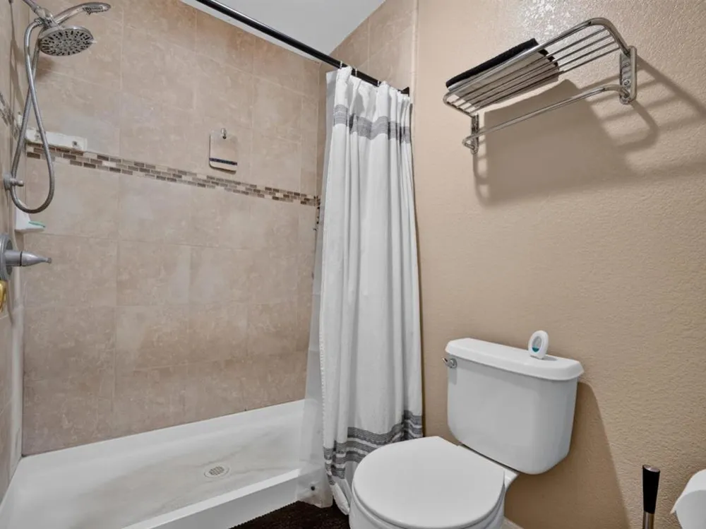 262 Crestview Drive Watsonville, CA 95076