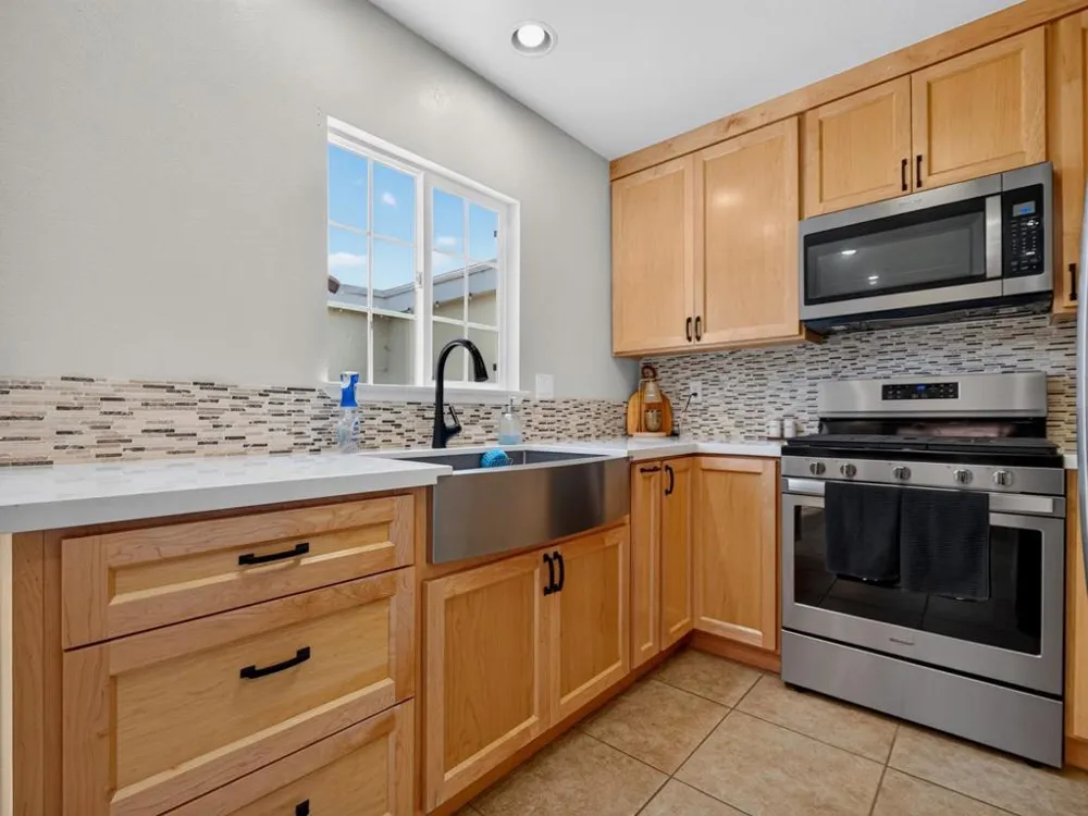 262 Crestview Drive Watsonville, CA 95076