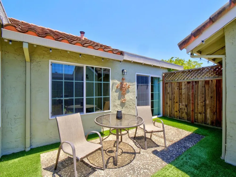 262 Crestview Drive Watsonville, CA 95076