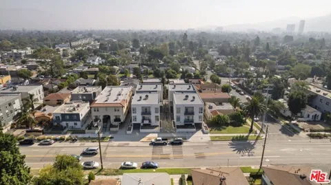 5114 Cahuenga Boulevard #3