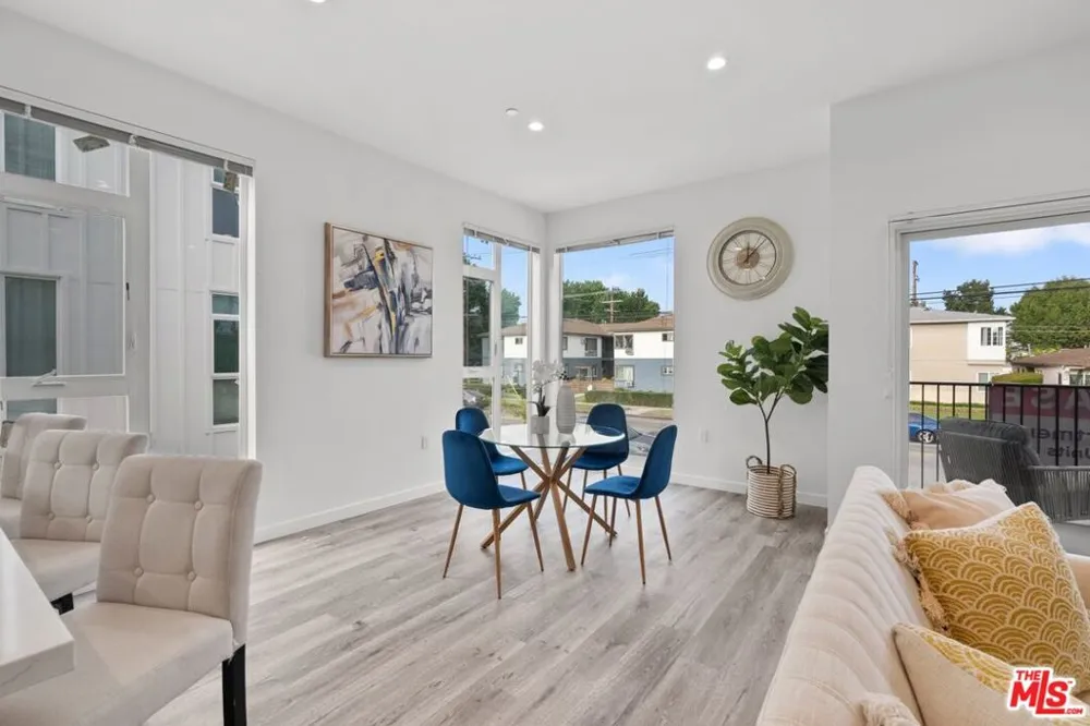 5114 Cahuenga Boulevard #4 North Hollywood, CA 91601