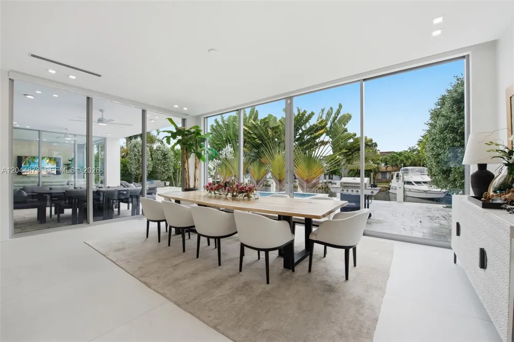 91 Fiesta Way Fort Lauderdale, FL 33301