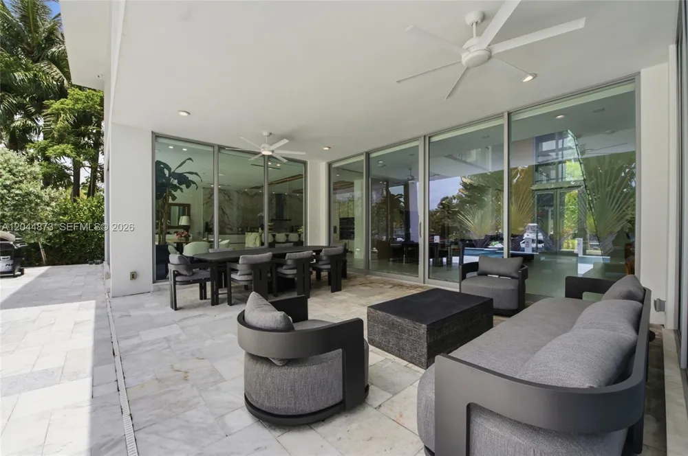 91 Fiesta Way Fort Lauderdale, FL 33301
