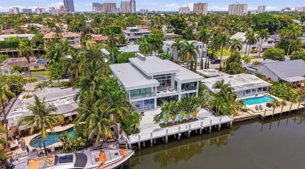 91 Fiesta Way Fort Lauderdale, FL 33301