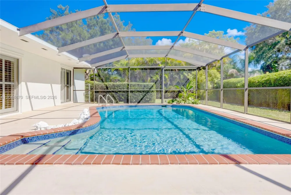 7520 SW 164th St Palmetto Bay, FL 33157