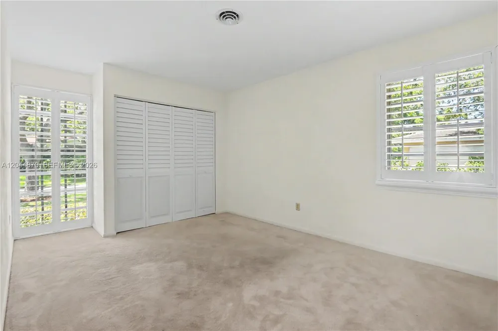 7520 SW 164th St Palmetto Bay, FL 33157