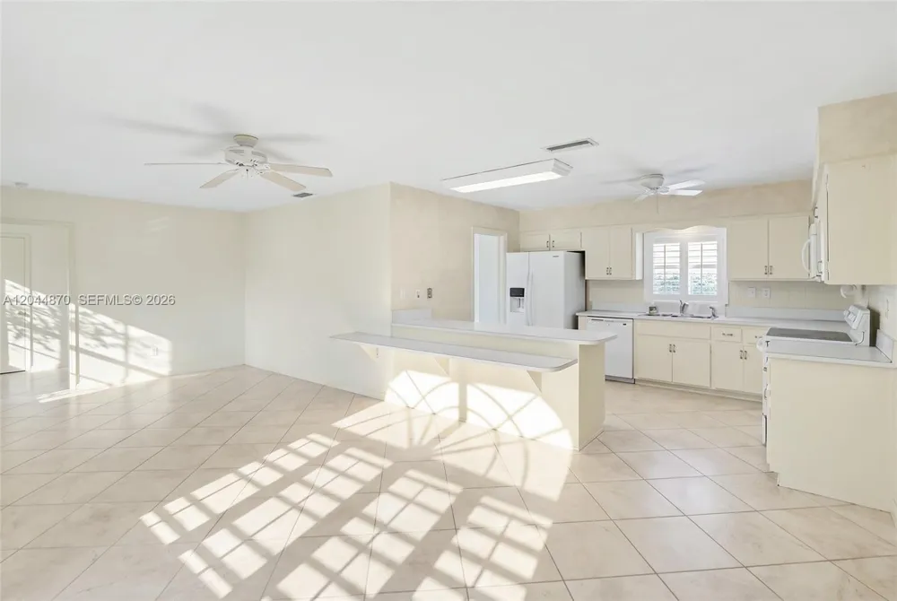 7520 SW 164th St Palmetto Bay, FL 33157