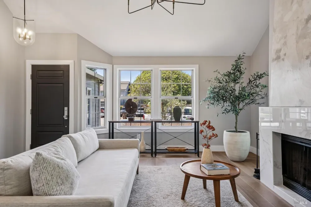 22 Hyannis Cove San Rafael, CA 94901