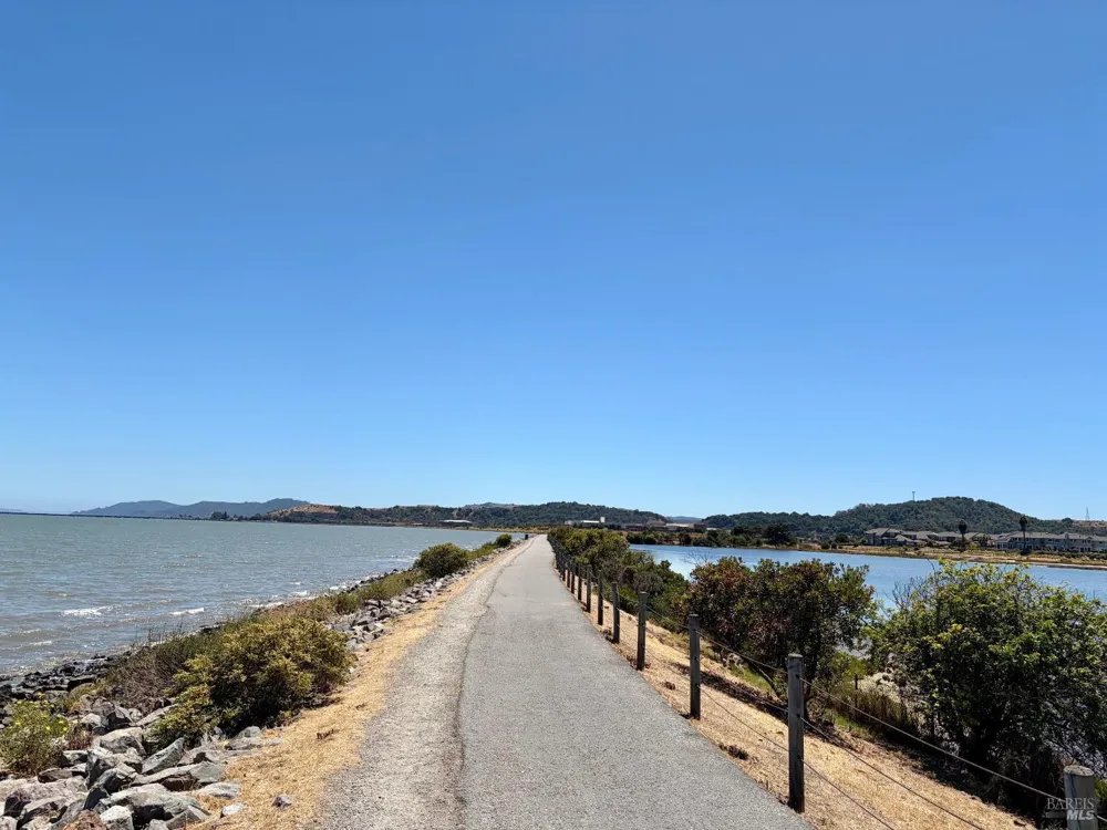 22 Hyannis Cove San Rafael, CA 94901