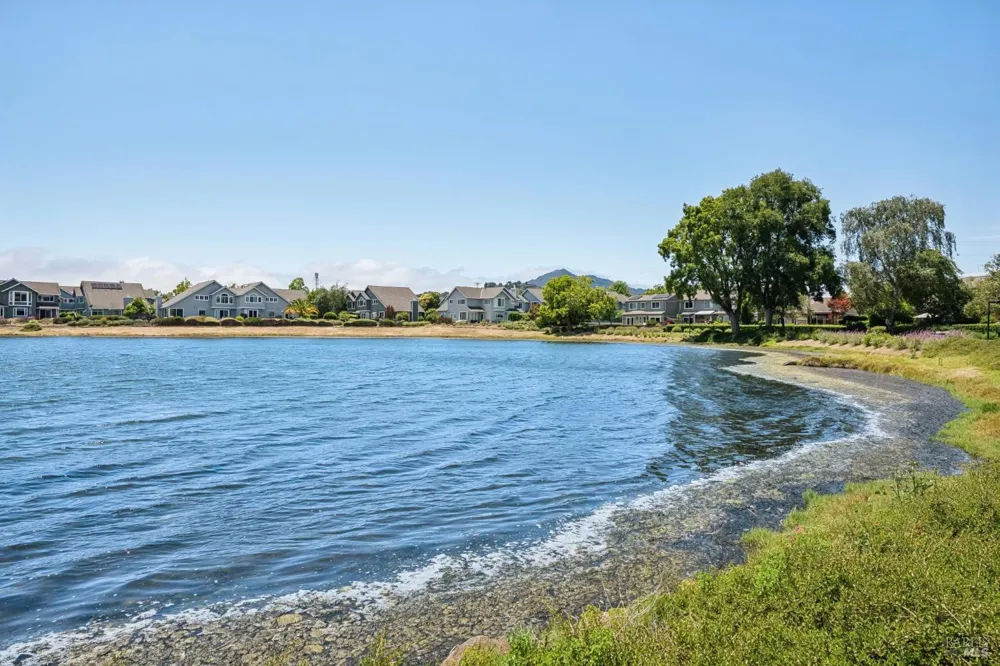 22 Hyannis Cove San Rafael, CA 94901