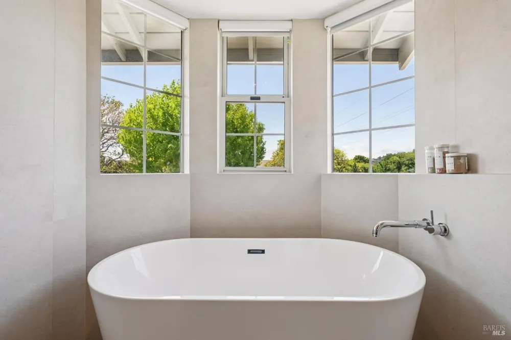 22 Hyannis Cove San Rafael, CA 94901