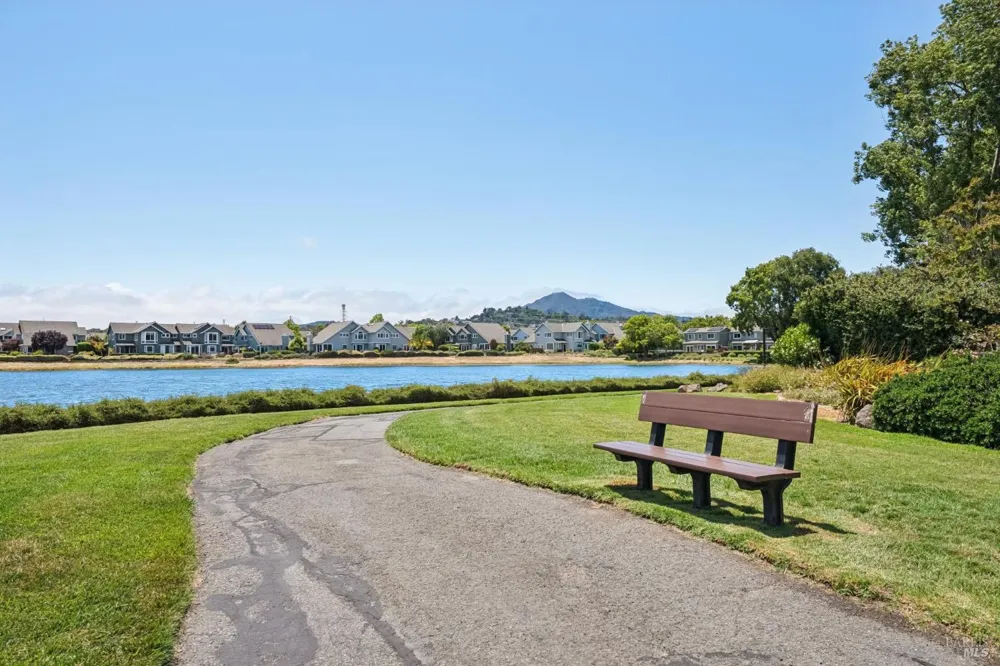 22 Hyannis Cove San Rafael, CA 94901