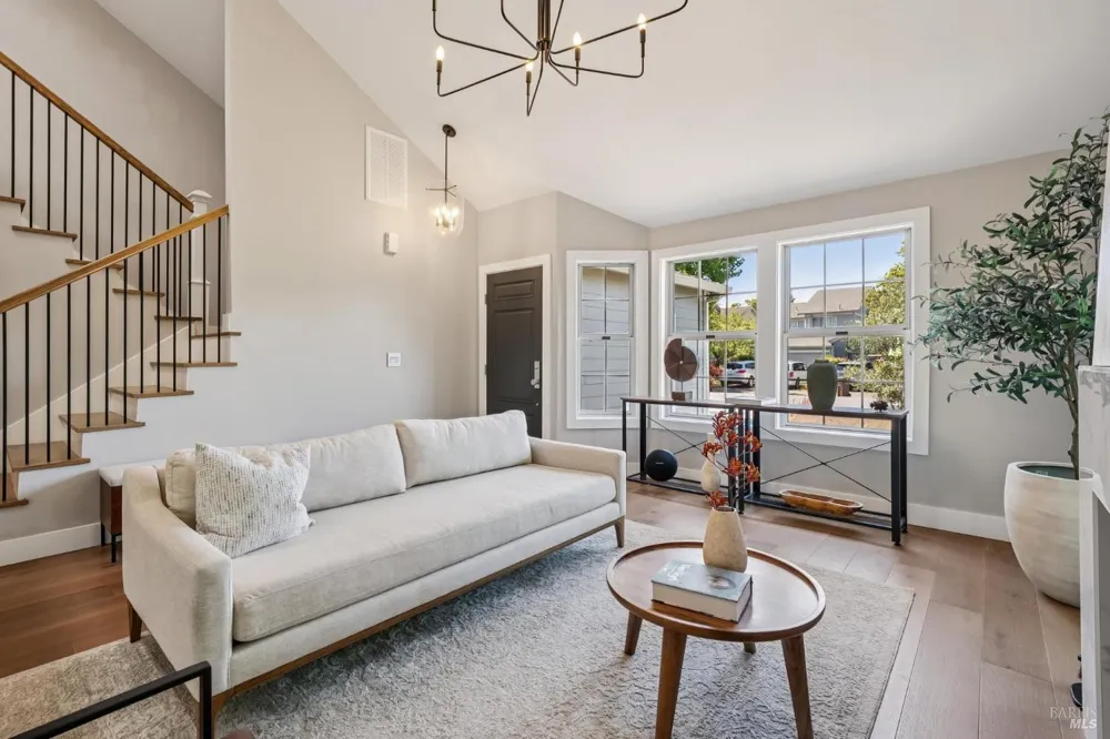 22 Hyannis Cove San Rafael, CA 94901