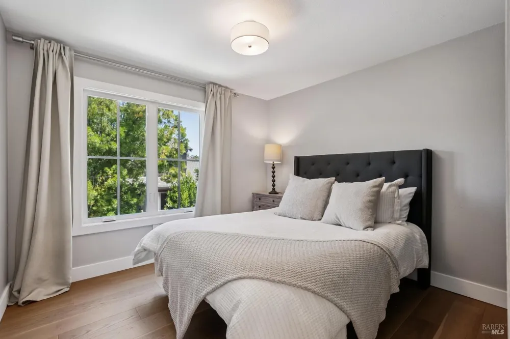22 Hyannis Cove San Rafael, CA 94901