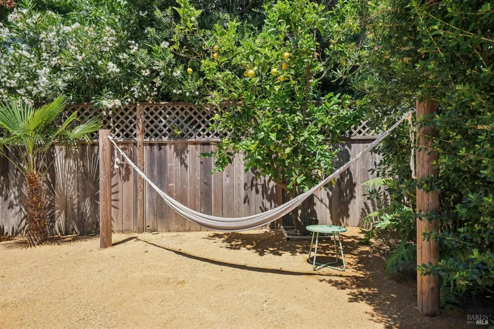 22 Hyannis Cove San Rafael, CA 94901