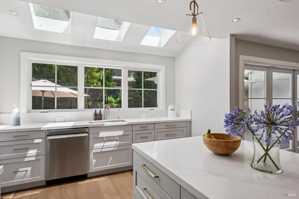 22 Hyannis Cove San Rafael, CA 94901