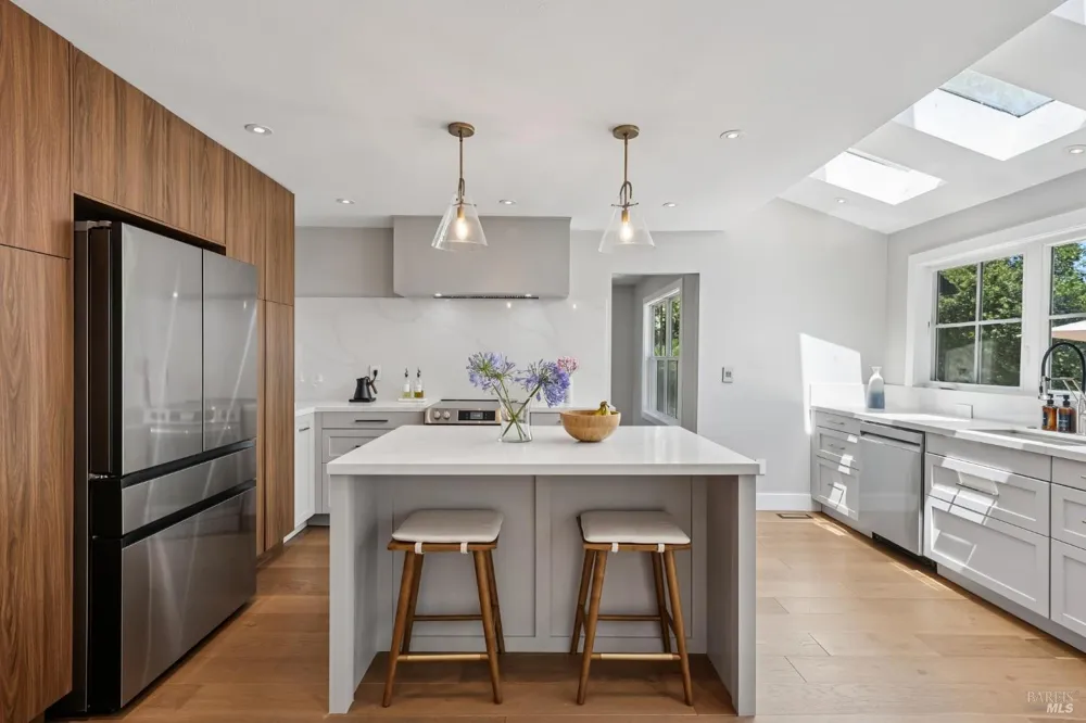 22 Hyannis Cove San Rafael, CA 94901
