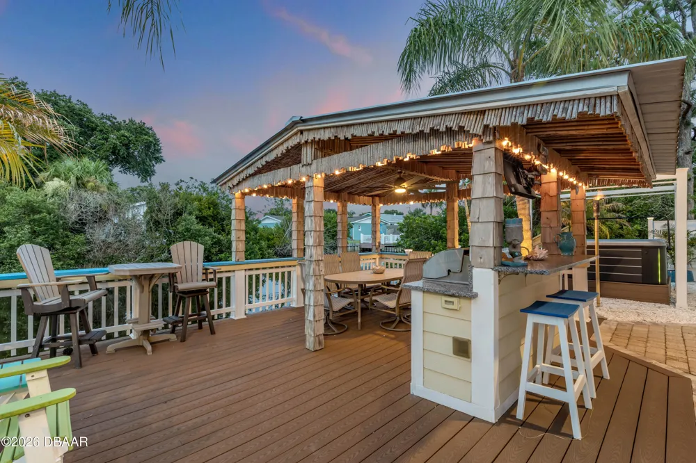 521 S Peninsula Avenue New Smyrna Beach, FL 32169