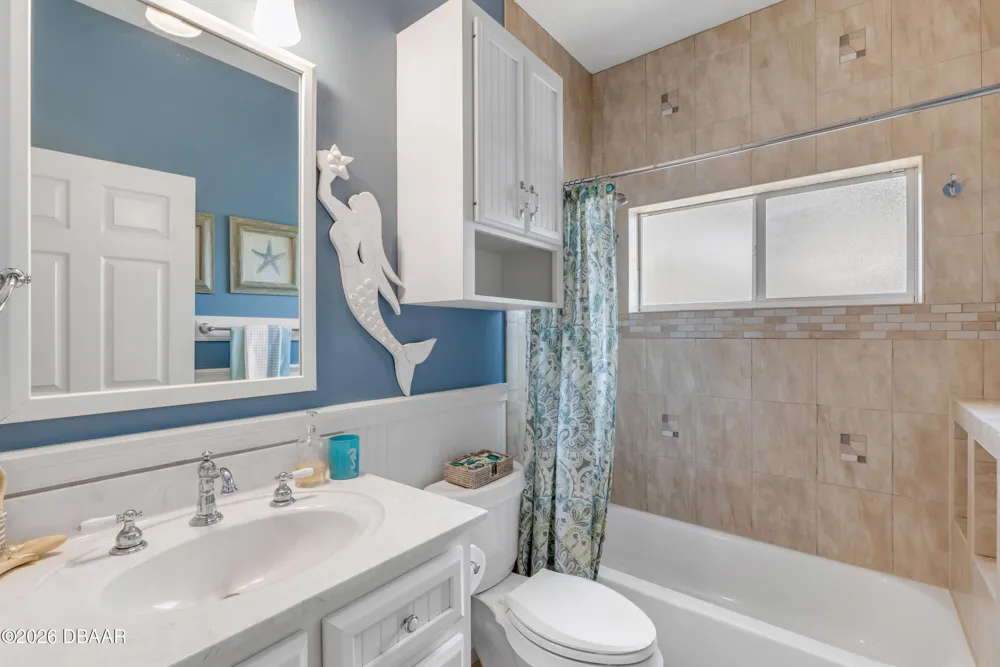 521 S Peninsula Avenue New Smyrna Beach, FL 32169