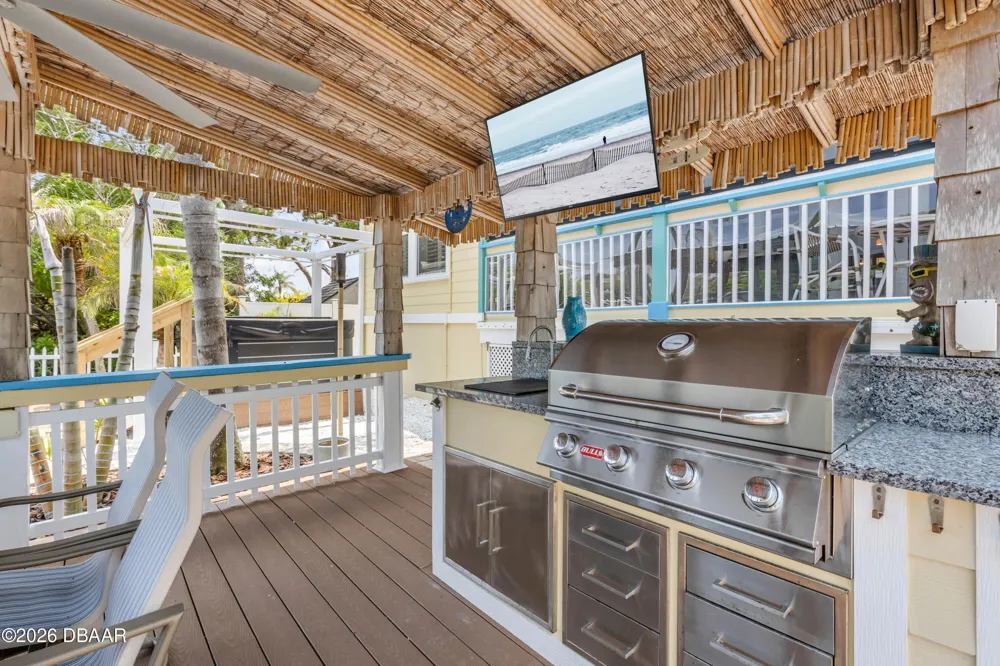 521 S Peninsula Avenue New Smyrna Beach, FL 32169
