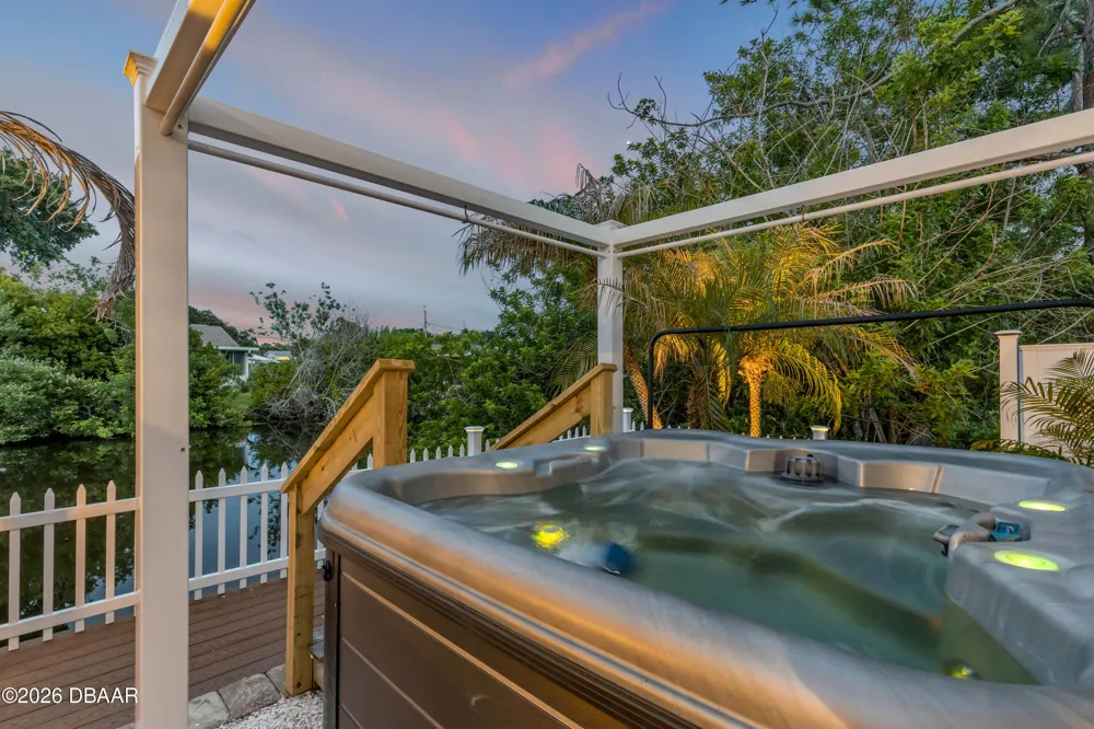 521 S Peninsula Avenue New Smyrna Beach, FL 32169
