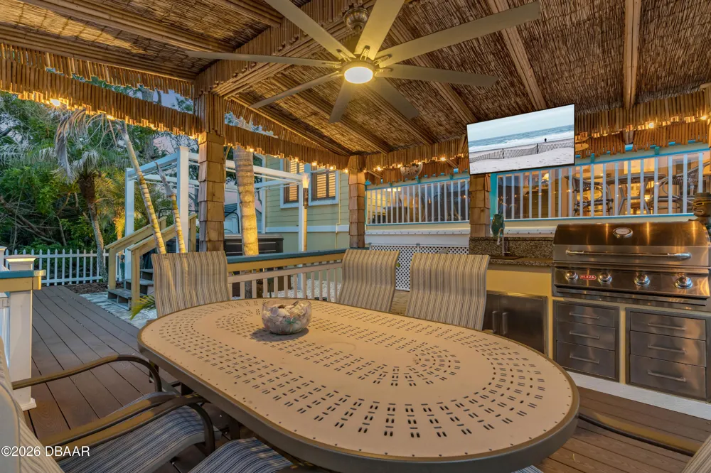 521 S Peninsula Avenue New Smyrna Beach, FL 32169