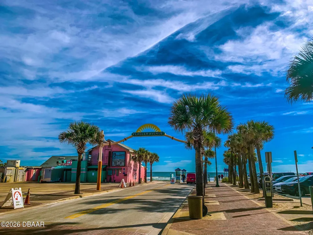 521 S Peninsula Avenue New Smyrna Beach, FL 32169