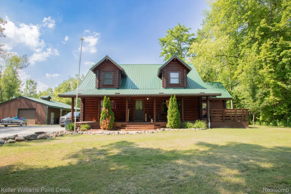 5104 Ravenswood Road Kimball Township, MI 48074