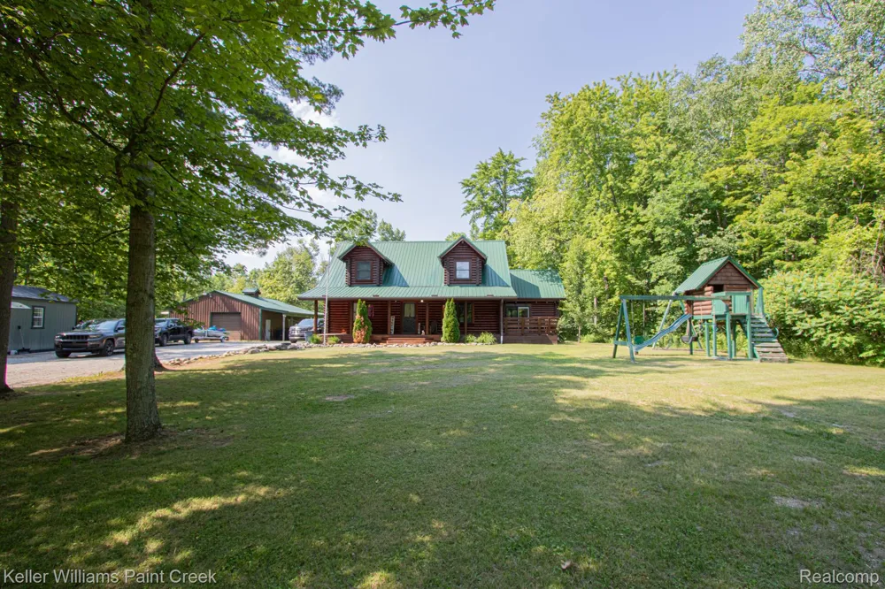 5104 Ravenswood Road Kimball Township, MI 48074