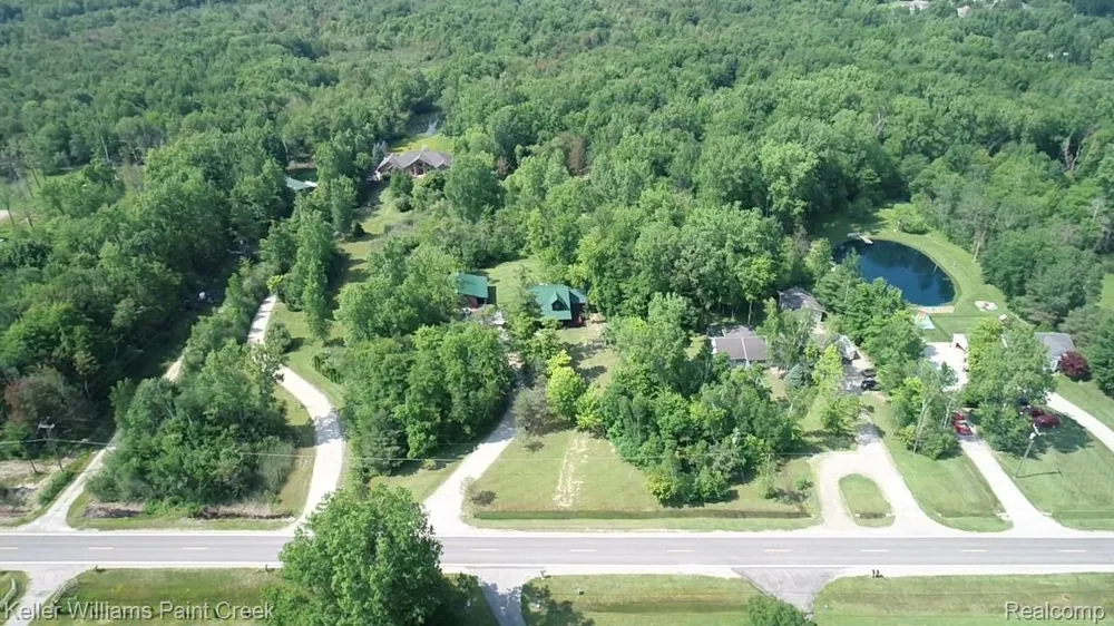5104 Ravenswood Road Kimball Township, MI 48074