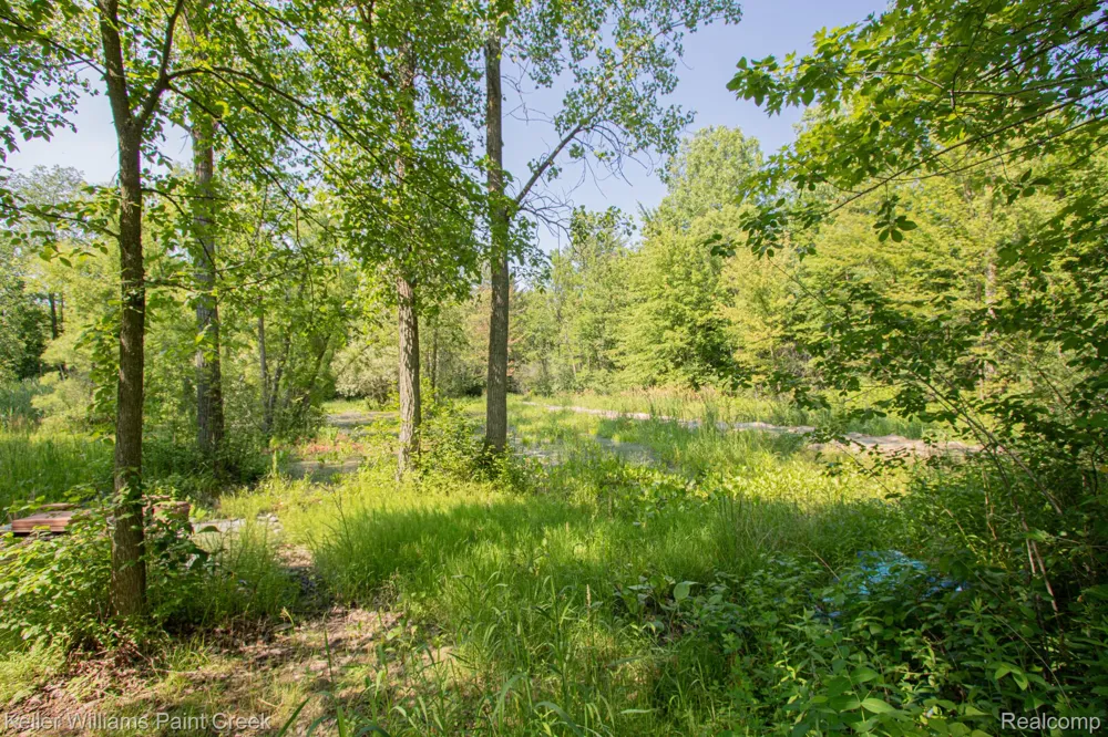 5104 Ravenswood Road Kimball Township, MI 48074
