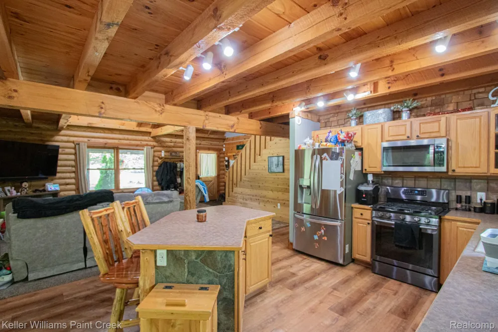 5104 Ravenswood Road Kimball Township, MI 48074