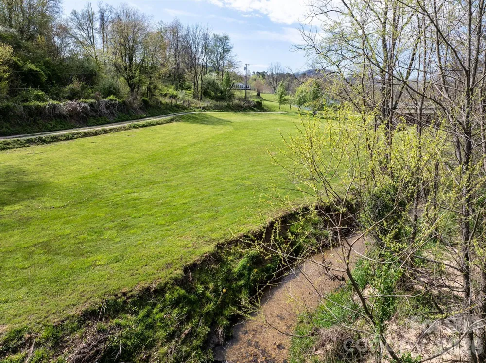 00 Blue Trail Asheville, NC 28806