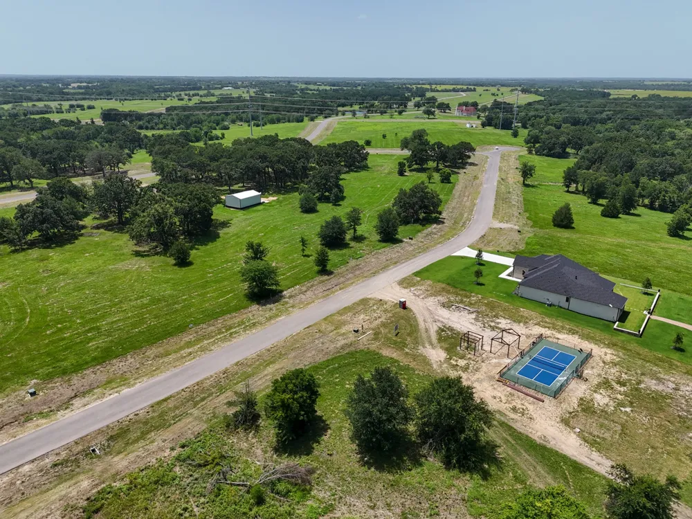 370 Shoreline Drive Dodd City, TX 75438