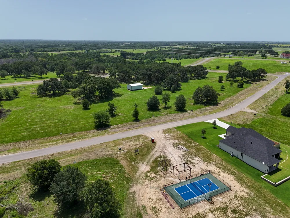 370 Shoreline Drive Dodd City, TX 75438