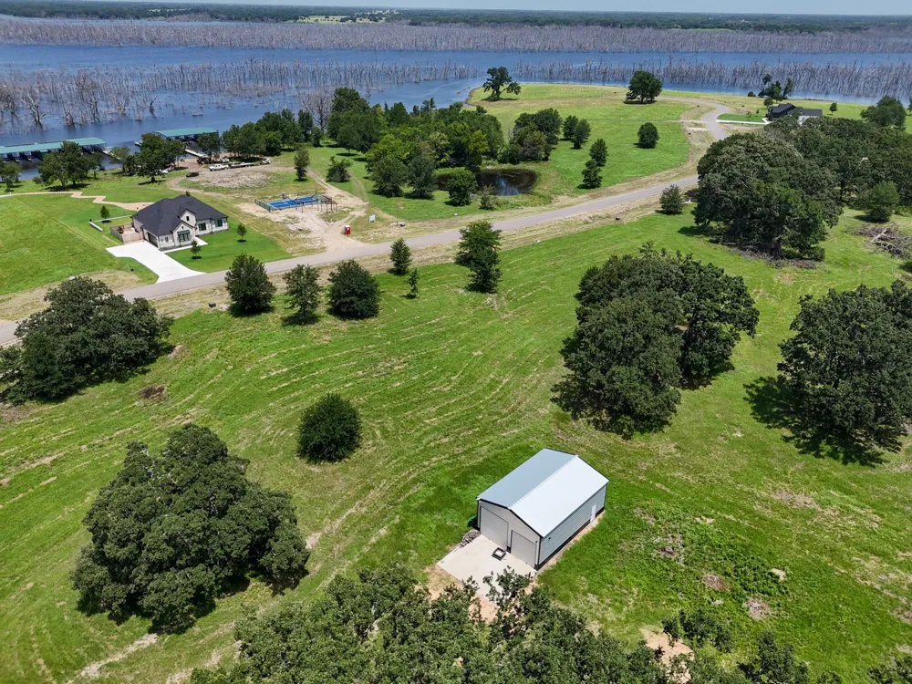 370 Shoreline Drive Dodd City, TX 75438