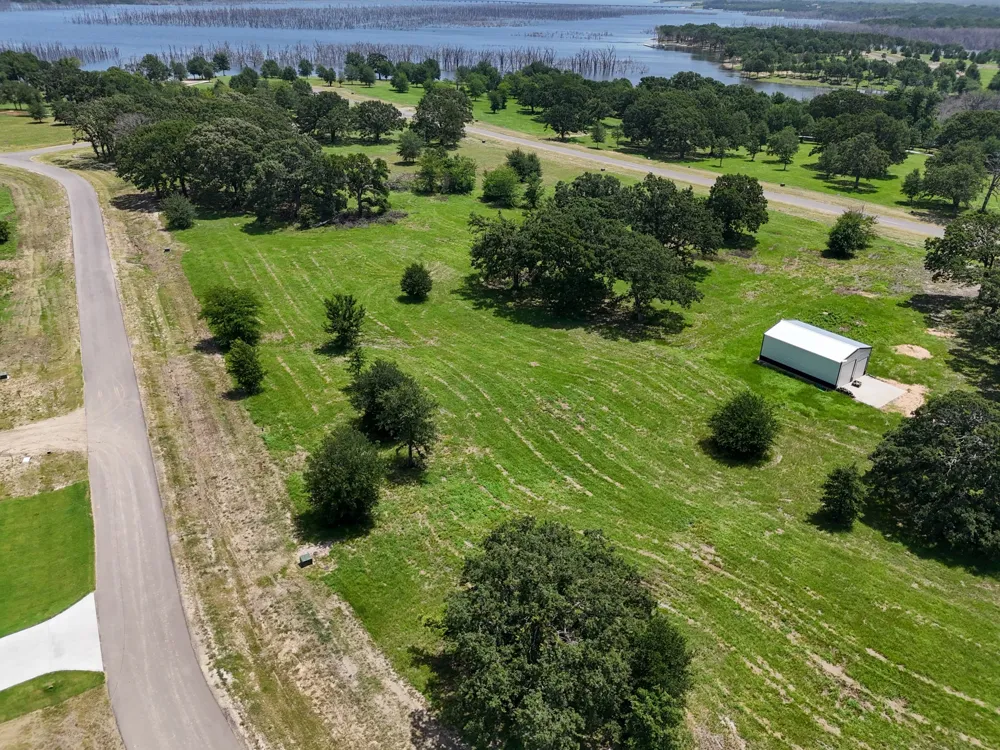 370 Shoreline Drive Dodd City, TX 75438
